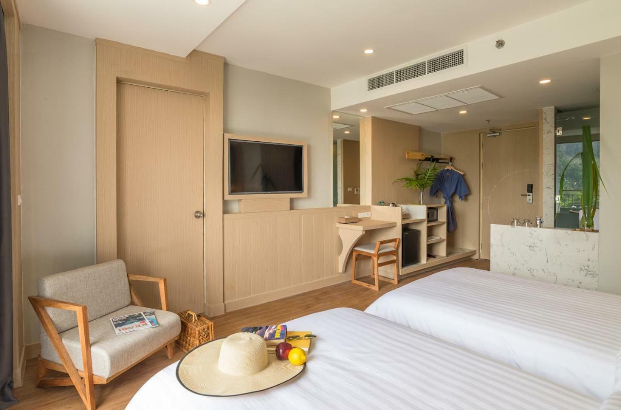 Deluxe Double or Twin Room Sea View,798935913:JPEG